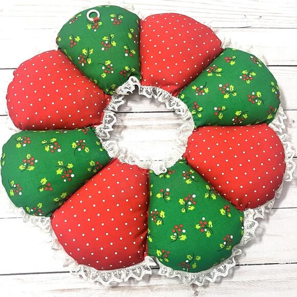 Vintage Stuffed Fabric Pillowed Lace Wreath Christmas Farmhouse Decor Red Green - Picture 7 of 12